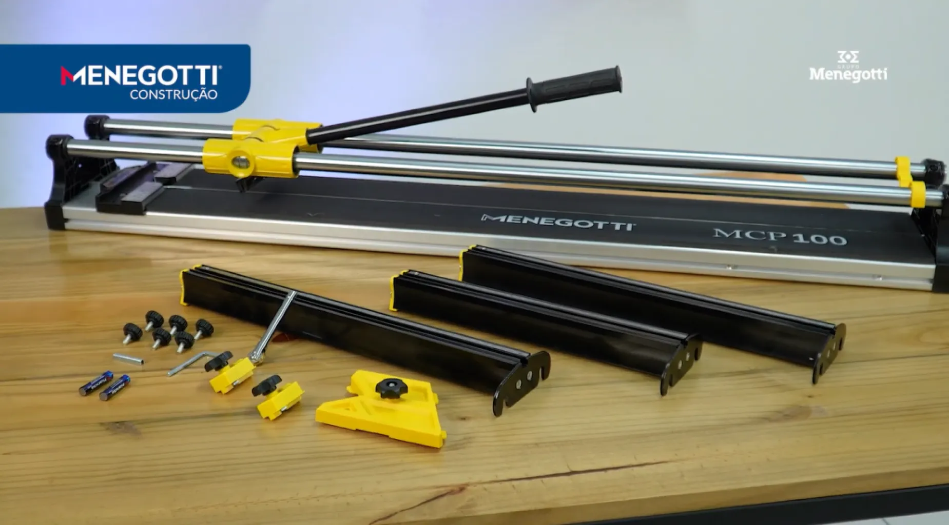 Menegotti em Foco Precisão que Se Vê no Piso