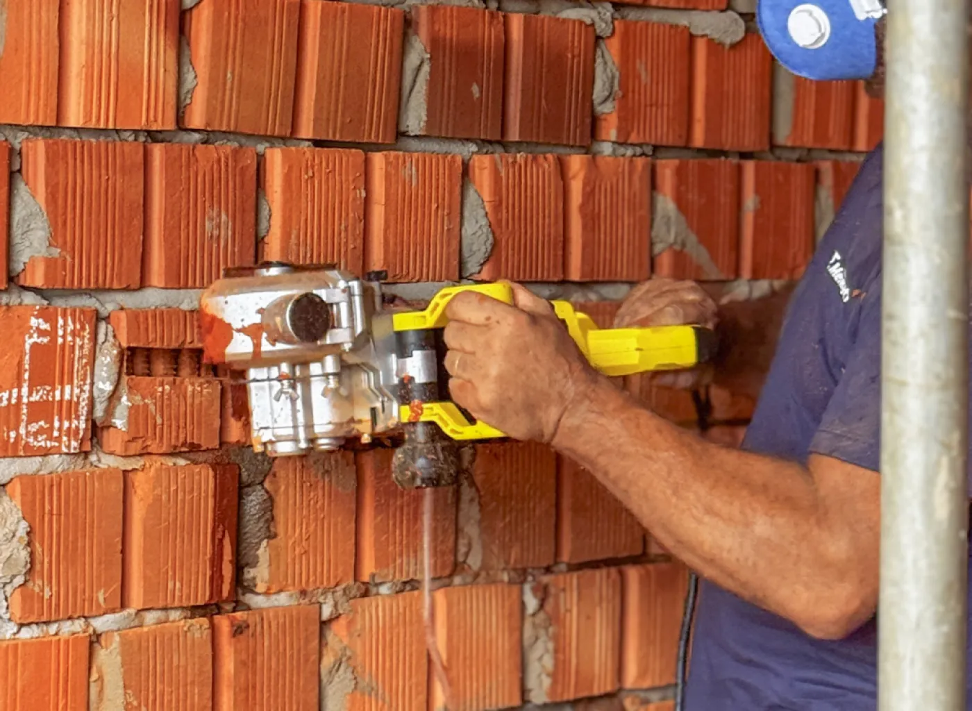 Menegotti em Foco Cortadora de Parede